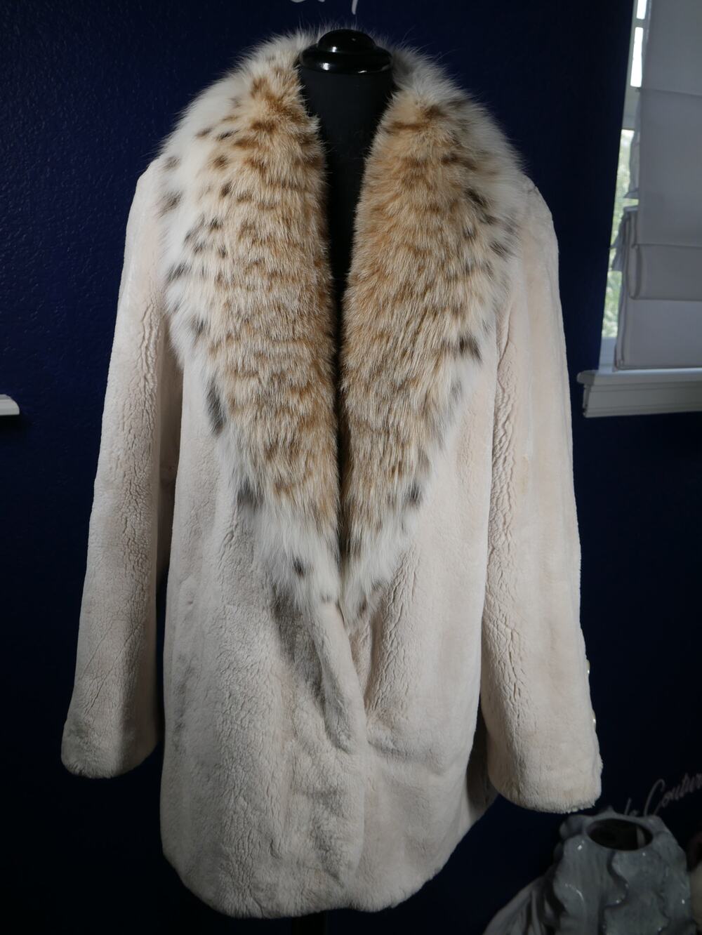 2 DIE 4 Oyster Sheared Beaver & Russian Lynx Fur Coat Jacket MINT